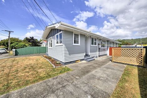 Photo of property in 1/18 Benge Crescent, Clouston Park, Upper Hutt, 5018