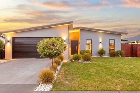 Photo of property in 34 Ellesmere Street, Marshland, Christchurch, 8083