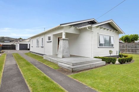 Photo of property in 2 Fromont Street, Whanganui East, Whanganui, 4500