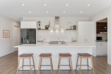 Photo of property in 6 Fruitlands Road, Kumeu, 0810