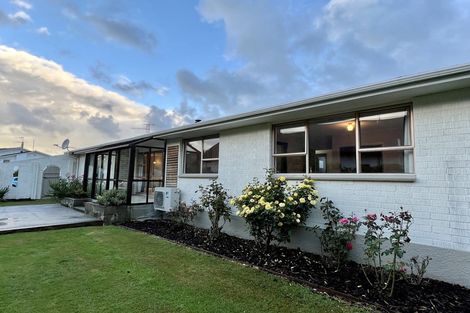 Photo of property in 33 Kildare Drive, Waikiwi, Invercargill, 9810