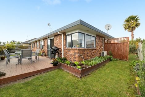 Photo of property in 315 Gravatt Road, Papamoa Beach, Papamoa, 3118