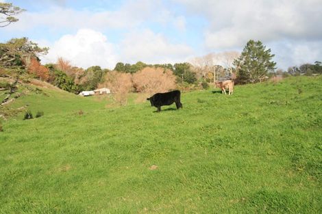 Photo of property in 562 Frankley Road, Hurworth, New Plymouth, 4371