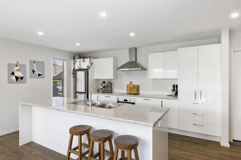 Photo of property in 4 Meyer Crescent, Halswell, Christchurch, 8025