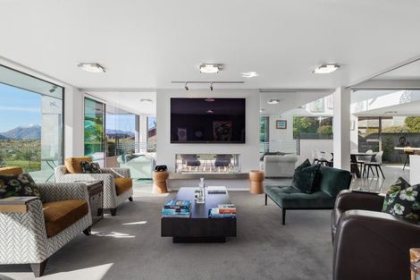 Photo of property in 3 Botting Place, Wanaka, 9305