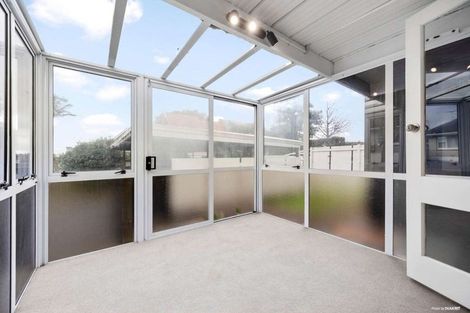 Photo of property in 52o Pilkington Road, Panmure, Auckland, 1072