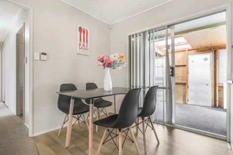 Photo of property in 3/63 Kenderdine Road, Papatoetoe, Auckland, 2025