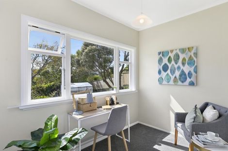 Photo of property in 4 Aplin Terrace, Ngaio, Wellington, 6035