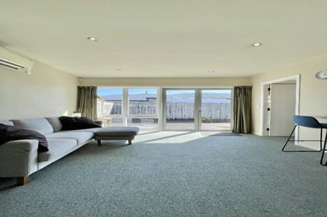 Photo of property in 6/110 Martin Street, Wallaceville, Upper Hutt, 5018