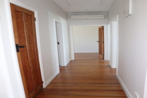 Photo of property in 19 Homebush Road, Khandallah, Wellington, 6035