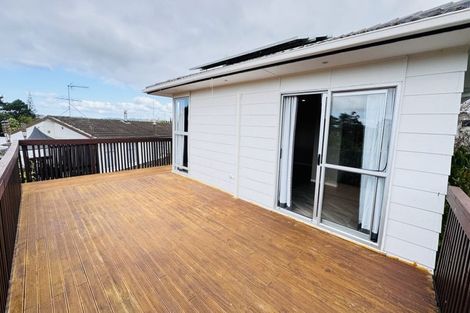 Photo of property in 32 Fitzwater Place, Henderson, Auckland, 0612