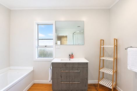 Photo of property in 12 Devon Street, Glenholme, Rotorua, 3010