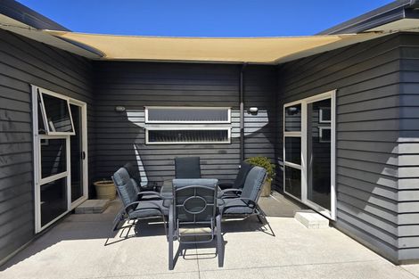 Photo of property in 4 Spinifex Street, Papamoa Beach, Papamoa, 3118