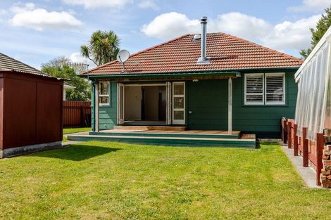 Photo of property in 23 Tilbury Avenue, Hokowhitu, Palmerston North, 4410