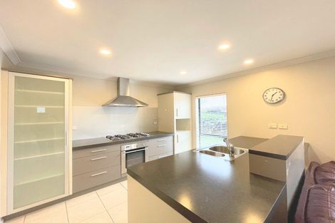 Photo of property in 12 Oakville Avenue, Flat Bush, Auckland, 2016