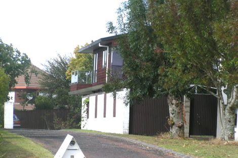 Photo of property in 10 Trevone Place, Forrest Hill, Auckland, 0620