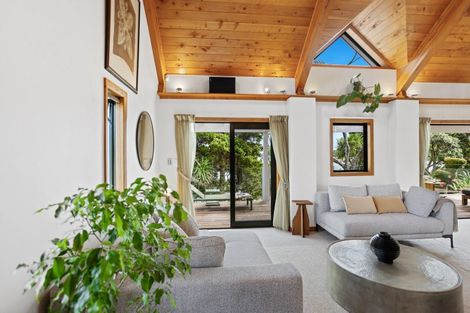 Photo of property in 16 James Clendon Place, Okiato, Russell, 0272