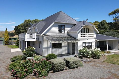 Photo of property in 66 Hamilton Road, Dannevirke, 4976