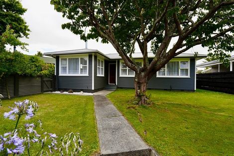 Photo of property in 112 Ruamahanga Crescent, Terrace End, Palmerston North, 4410