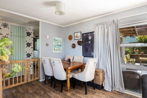 Photo of property in 15 Tahurangi Place, Spotswood, New Plymouth, 4310