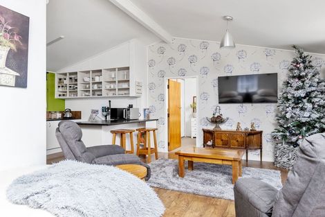 Photo of property in 22 Colville Street, Masterton, 5810