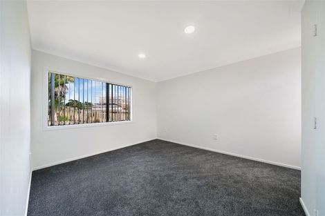 Photo of property in 65 Hetherington Road, Ranui, Auckland, 0612