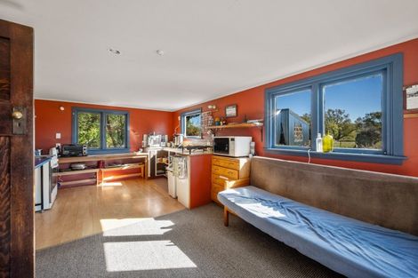 Photo of property in The Crows Nest Backpackers, 3365 Ida Valley-omakau Road, Oturehua, 9387