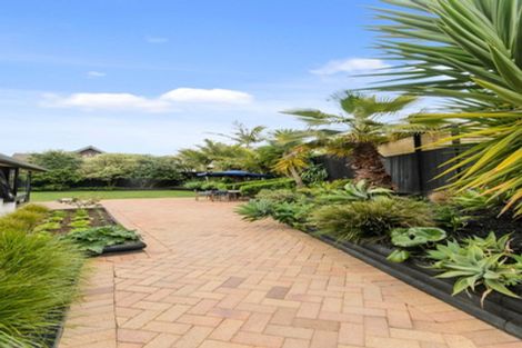 Photo of property in 3 Francis Curtis Avenue, Blockhouse Bay, Auckland, 0600