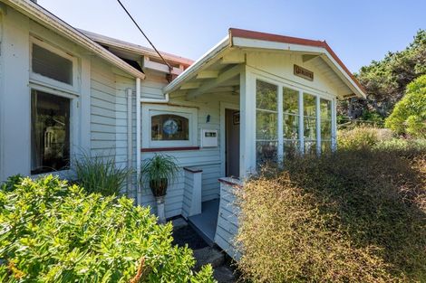 Photo of property in 16 Rangiuru Road, Otaki Beach, Otaki, 5512