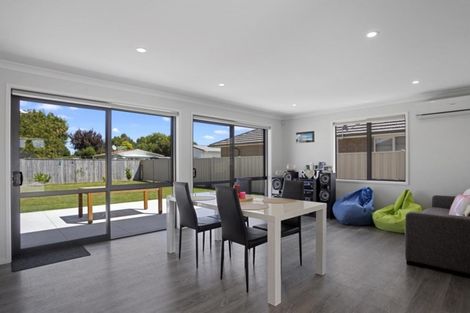 Photo of property in 22f Clive Road, Katikati, 3129