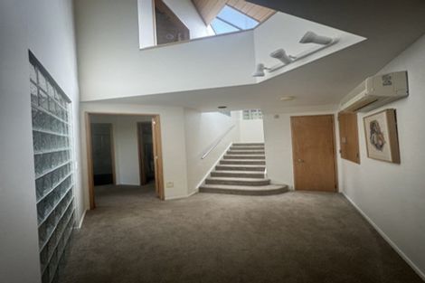 Photo of property in 1/19 Churchill Road, Murrays Bay, Auckland, 0630