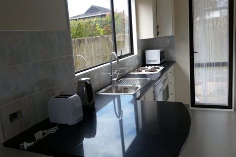 Photo of property in 22 Sarah Place, Farm Cove, Auckland, 2012