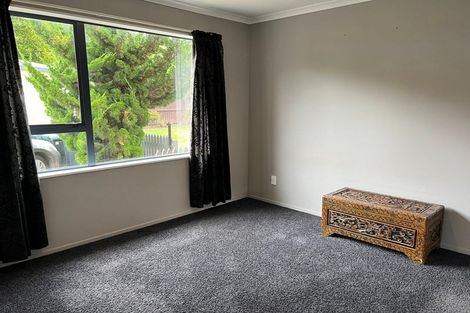 Photo of property in 11 Stedley Place, Heathcote Valley, Christchurch, 8022