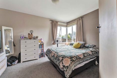 Photo of property in 79 Mangorei Road, Strandon, New Plymouth, 4312