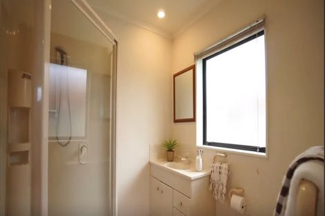 Photo of property in 143 Summerhill Drive, Fitzherbert, Palmerston North, 4410