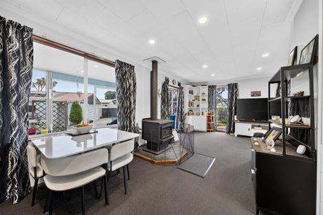 Photo of property in 30 Bayswater Crescent, Bromley, Christchurch, 8062