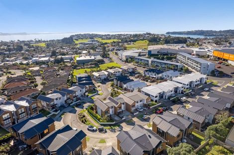 Photo of property in 3 Seafarer Crescent, Stanmore Bay, Whangaparaoa, 0932