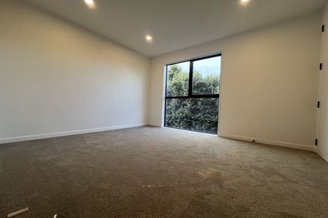 Photo of property in 35 Meadway, Sunnyhills, Auckland, 2010