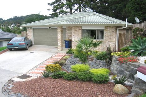 Photo of property in 16 Shah Place, Glen Eden, Auckland, 0602