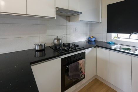 Photo of property in 5 Sherpa Place, Massey, Auckland, 0614