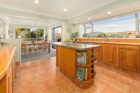 Photo of property in 8 Ara Kuaka, Waikanae Beach, Waikanae, 5036