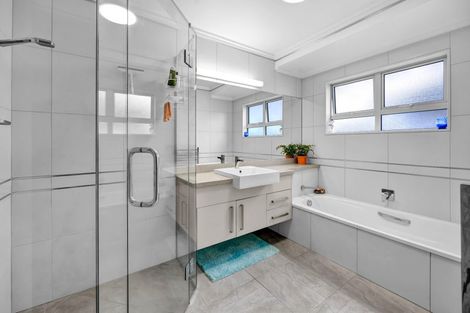 Photo of property in 11 Grey Street, Hawera, 4610