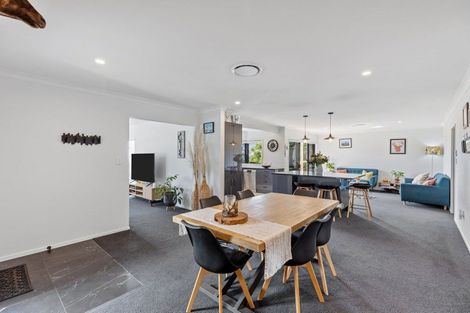 Photo of property in 135 Waikite Road, Welcome Bay, Tauranga, 3175