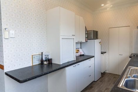 Photo of property in 30 Irving Street, Gore, 9710