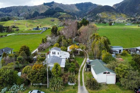 Photo of property in 678 Abel Tasman Drive, Clifton, Takaka, 7183