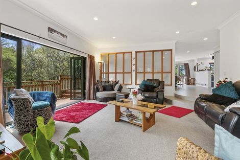 Photo of property in 9 Grovenor Drive, Orewa, 0931