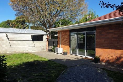 Photo of property in 2/110b Withells Road, Avonhead, Christchurch, 8042