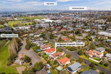 Photo of property in 34 Marywil Crescent, Hillcrest, Auckland, 0627