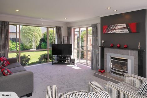 Photo of property in 10 Tawa Place, Parklands, Christchurch, 8083