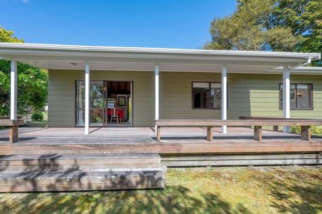 Photo of property in 66 Kinloch Road, Kinloch, Taupo, 3377